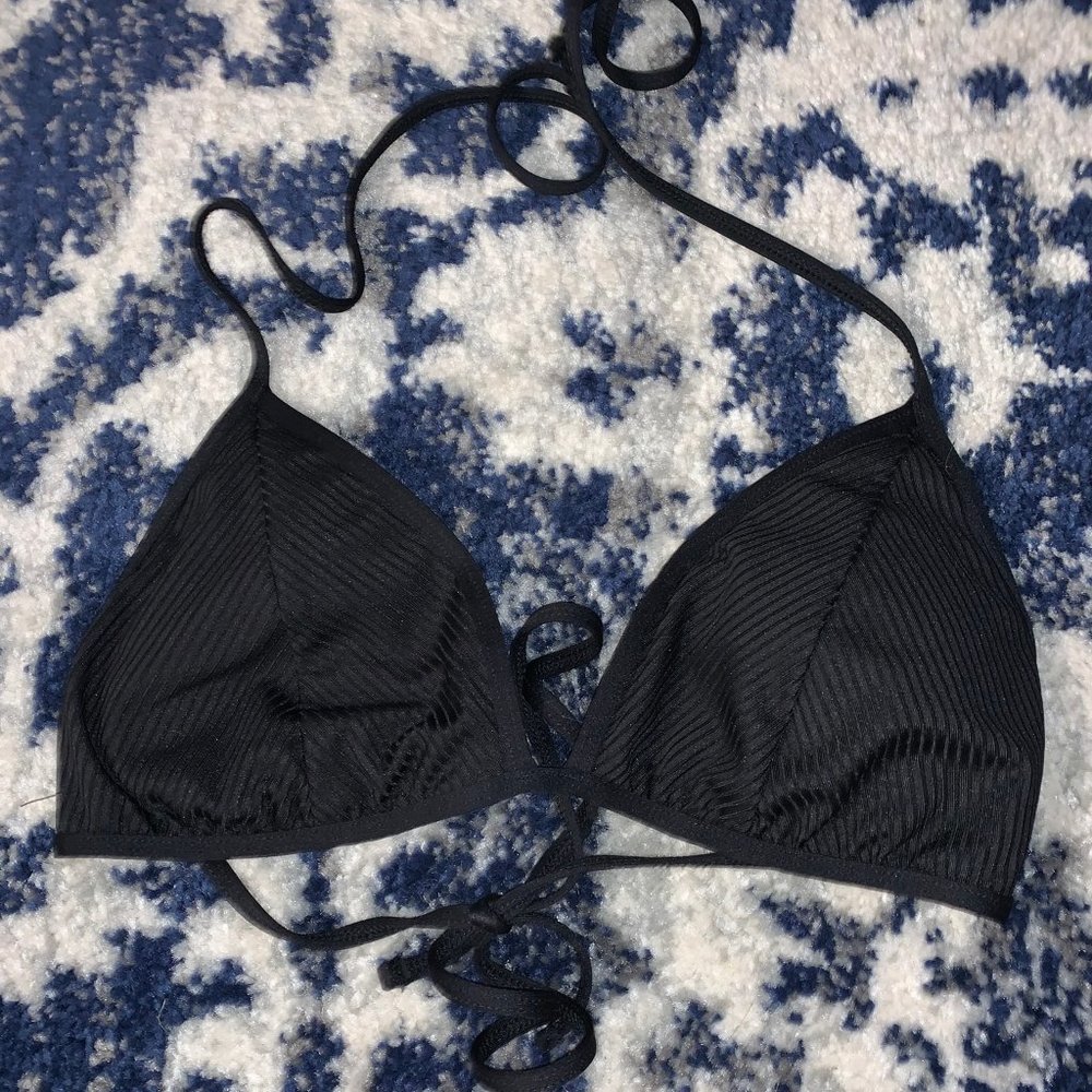 Black Triangle Ribbed Bikini Top
